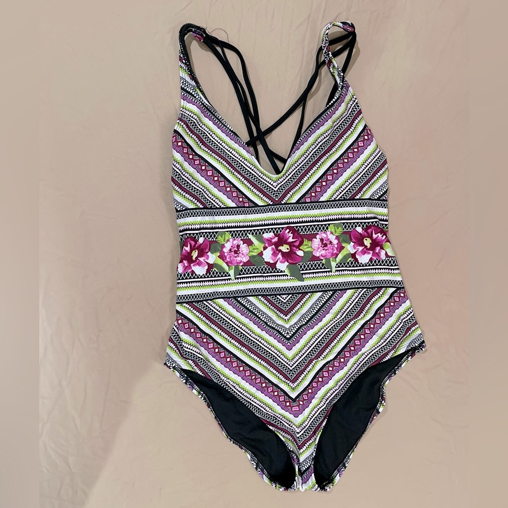 Women’s one piece bathing suit